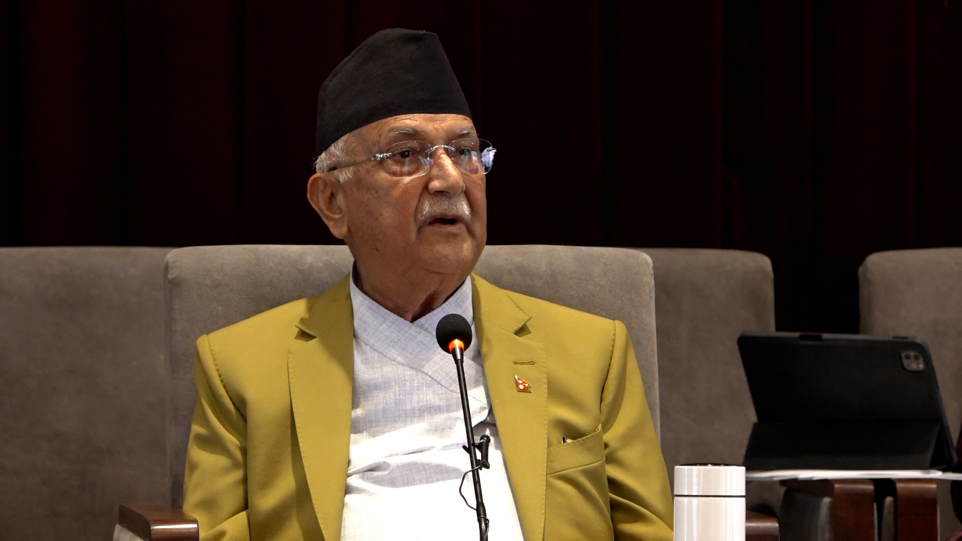 ओलीको निर्देशन- विधेयक जसो पायो त्यसै पारित हुन नदिनुस्