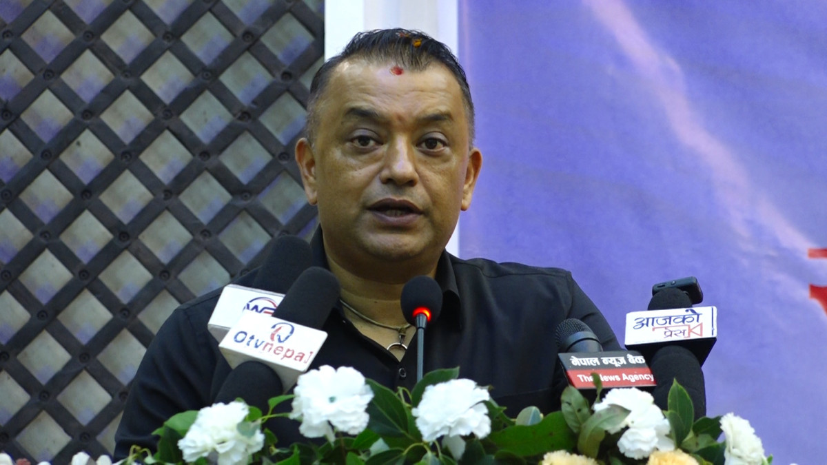 सामाजिक सञ्जालसम्बन्धी विधेयक आपत्तिजनक छ, जस्ताको त्यस्तै पारित हुन दिँदैनौँ : गगन थापा