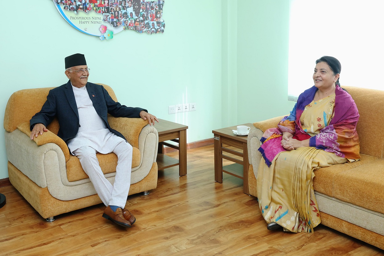 एमाले अध्यक्ष ओली र पूर्वराष्ट्रपति भण्डारीबीचको भेटवार्ता सकारात्मक