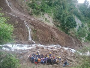 पहिरोमा बेपत्ता बालकको शव भेटियो