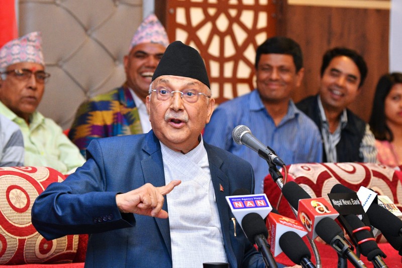 एमालेको सदस्यता नवीकरण गर्दा परीक्षा अनिवार्य, टोल–टोलमा अभियान