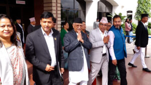 ‘लिपुलेकको भूमि मिचिएकोबारे आवाज उठाउनुहुन्छ ?’ भन्ने प्रश्नमा ओलीको जवाफ- ‘अवश्य उठ्छ’